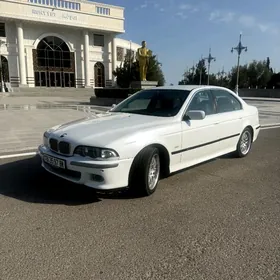 BMW E39 2002