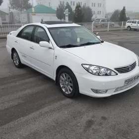 Toyota Camry 2004