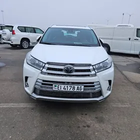 Toyota Highlander 2019
