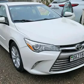Toyota Camry 2015