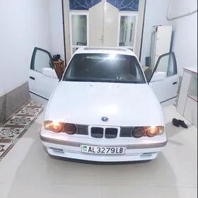 BMW 525 1990