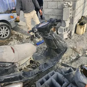 Yamaha Artistic 2005