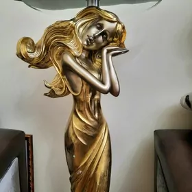 статуэтка девушка