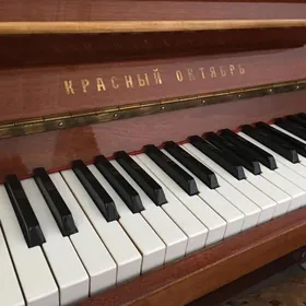 pianino krasny oktyabr