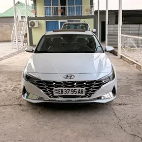 Hyundai Elantra 2021