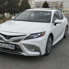 Toyota Camry 2022