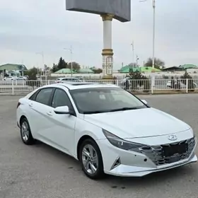 Hyundai Elantra 2021
