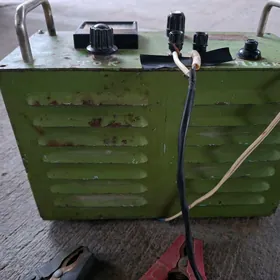 Zarýatnik akumilýatora