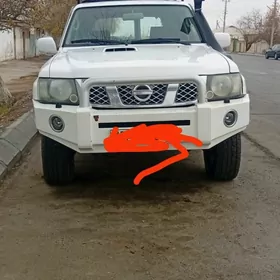 Nissan Patrol 2004