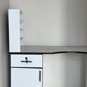 стол для маникюра