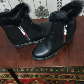 полусапожки женские