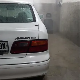 Toyota Avalon 1999