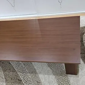 мебельный стол