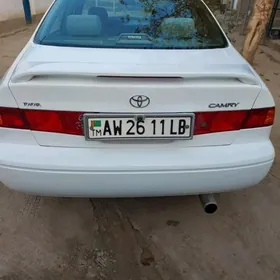 Toyota Camry 1999