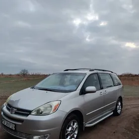 Toyota Sienna 2004