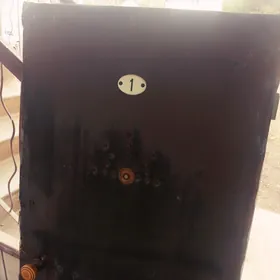 Продается деревянный дверь