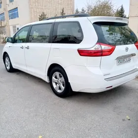 Toyota Sienna 2015