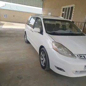 Toyota Sienna 2005