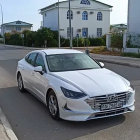 Hyundai Sonata 2022