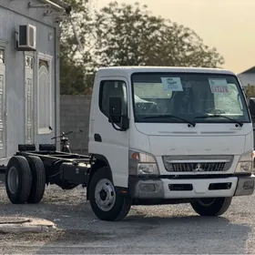 Mitsubishi Canter 2025
