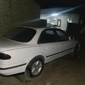 Hyundai Sonata 1996