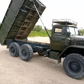 Ural 4320 1980