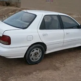 Hyundai Elantra 1995