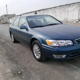 Toyota Camry 2001