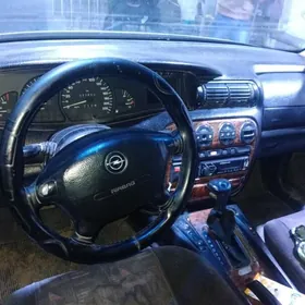 Opel Omega 1996