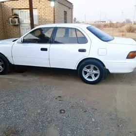 Toyota Camry 1993