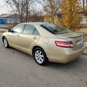 Toyota Camry 2011
