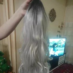 парик новый цвет пепел