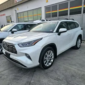 Toyota Highlander 2024