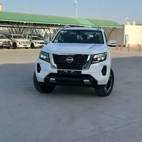 Nissan Navara 2024