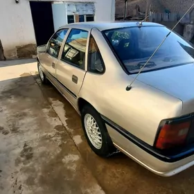 Opel Vectra 1990