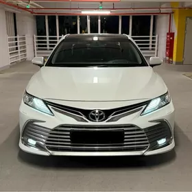 Toyota Camry 2022