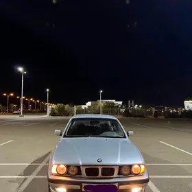 BMW 525 1990