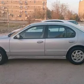 Nissan Cefiro 1995