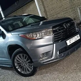 Toyota Highlander 2016