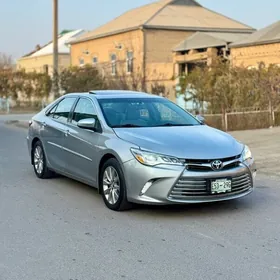 Toyota Camry 2017