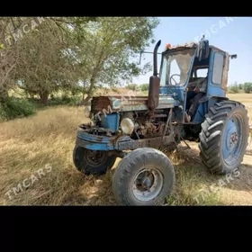 MTZ T-28 2002
