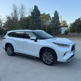 Toyota Highlander 2020