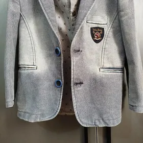 çagalaryň kastýumy