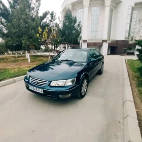 Toyota Camry 2000