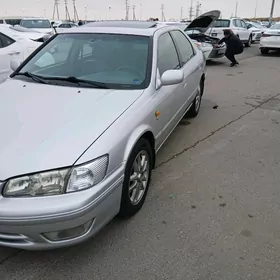 Toyota Camry 2000