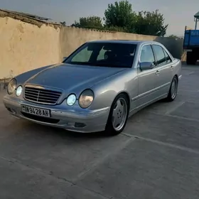 Mercedes-Benz C320 2001