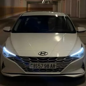 Hyundai Elantra 2021
