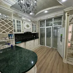 Gurtly 2017 Liftli 3 komnat