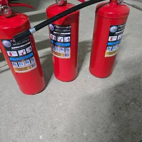 Ognetuşitel Огнетушитель