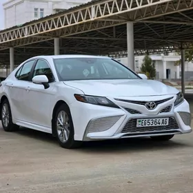 Toyota Camry 2022